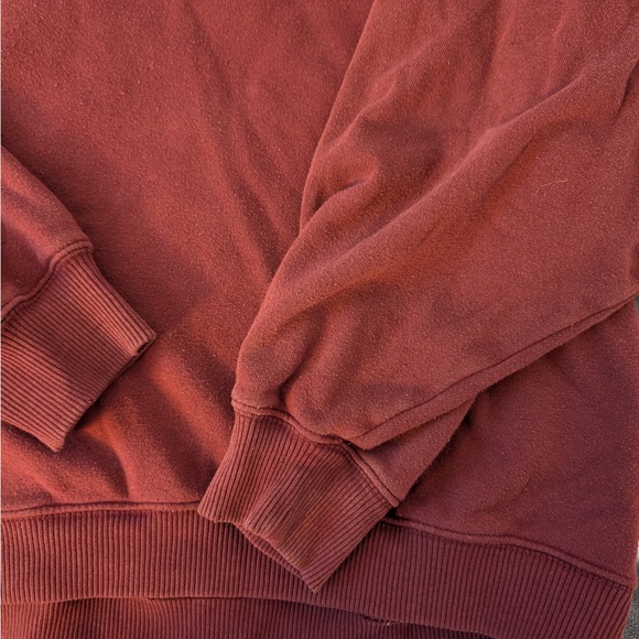 American Eagle Oversized Burgundy Crewneck - Picture 3 of 5
